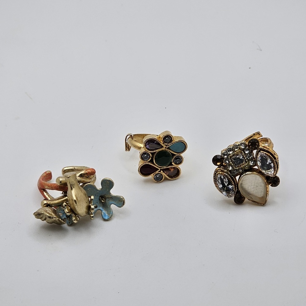 Lot of 3 Jeweled Cocktail Rings Multicolor Crystals Movable Fish And Flowers